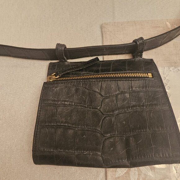 Vintage Dooney and Bourke Belt Purse - Picture 2 of 13